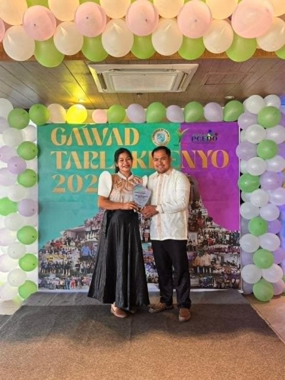 Gawad Tarlak Henyo Awardee
